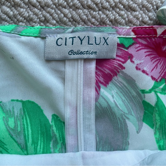 CityLux Cropped Floral Blouse Size S - Picture 6 of 16